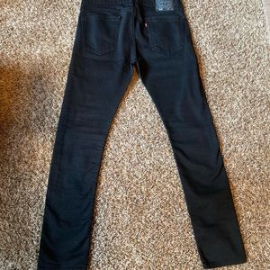 Levi’s 519 Extreme Skinny Jeans    Size W32  L32   Black